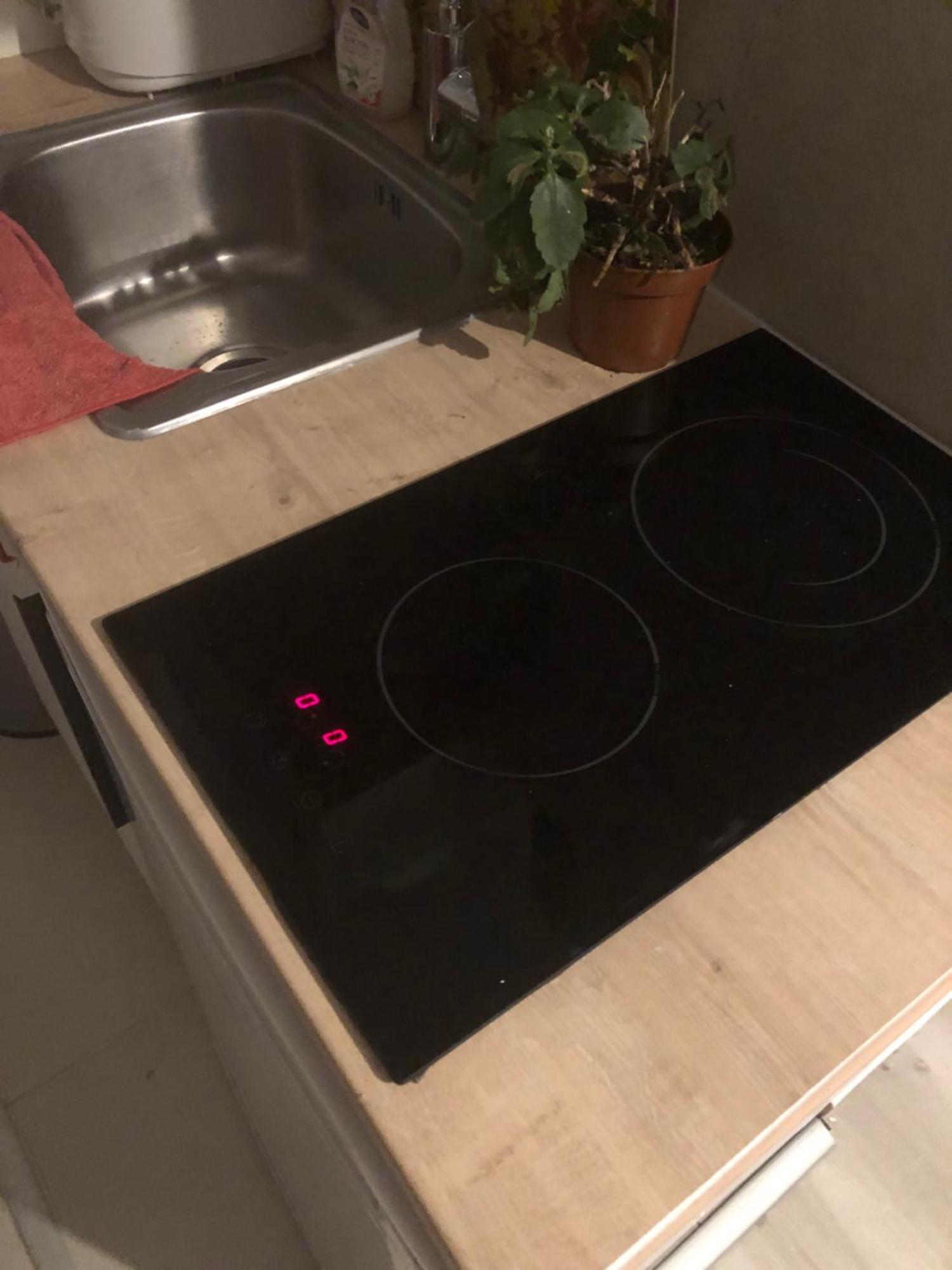 Studio "Maryline" Sejours Parisiens Abordables - Rez De Chaussee Sur Beau Patio Ombrage- Accessible Handcaps - Grand Canape-Lit Clic Clac 2 Places - Cuisine Equipee - Salle De Bains - 5 Minutes Du Metro Brochant Ligne 13,Bus 74 Et 31 Exterior foto