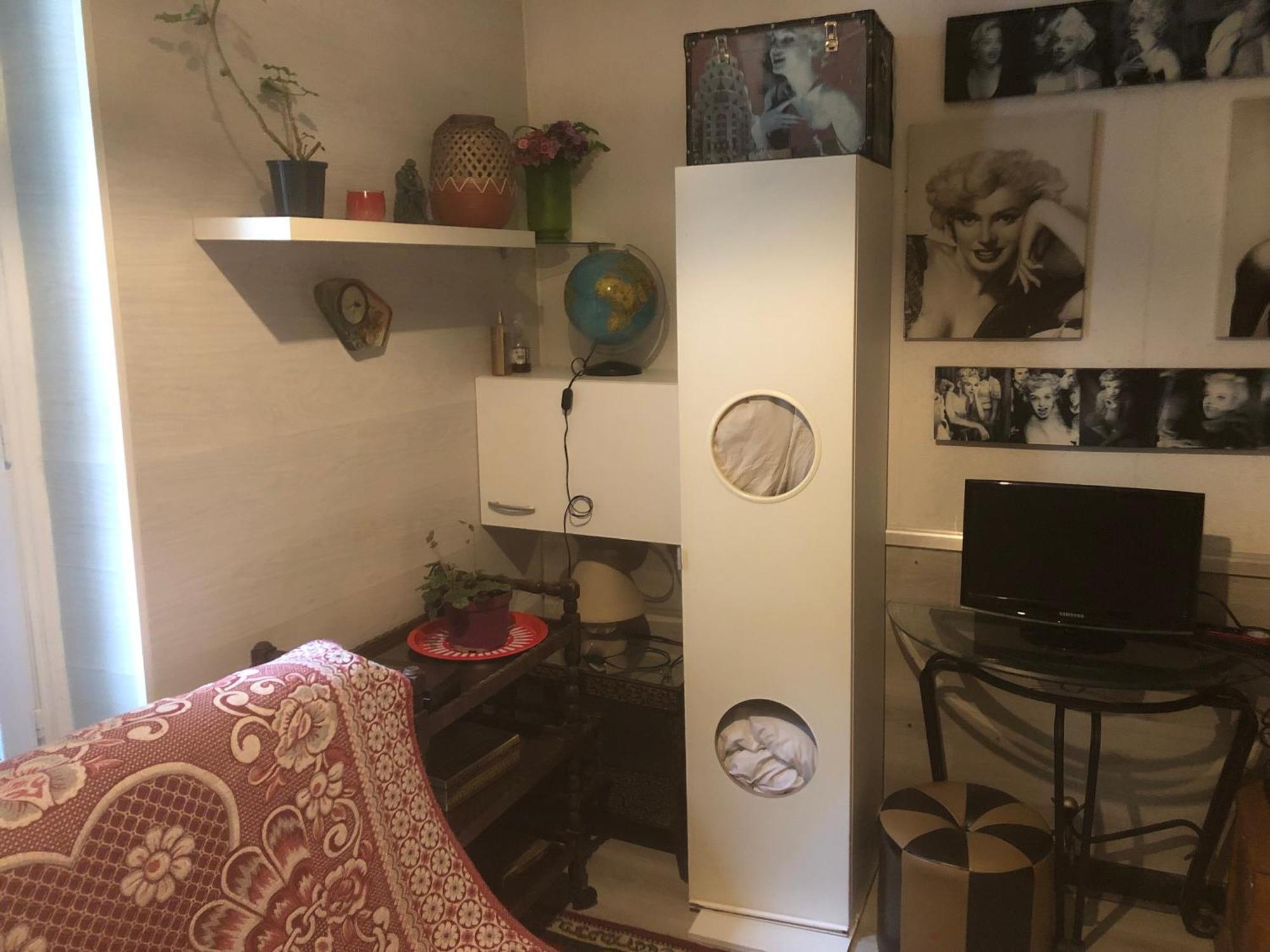 Studio "Maryline" Sejours Parisiens Abordables - Rez De Chaussee Sur Beau Patio Ombrage- Accessible Handcaps - Grand Canape-Lit Clic Clac 2 Places - Cuisine Equipee - Salle De Bains - 5 Minutes Du Metro Brochant Ligne 13,Bus 74 Et 31 Exterior foto